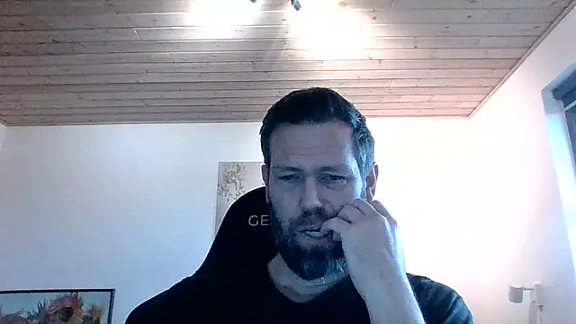 Snapshot of Gotta1 chatting on 01.18.25 Gotta1 online show from 01.18.25