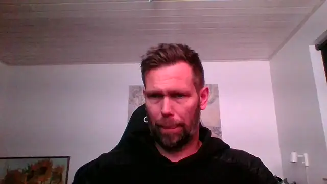 Snapshot of Gotta1 chatting on 03.04.25 Gotta1 online show from 03.04.25