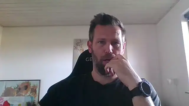 Snapshot of Gotta1 chatting on 10.03.25 Gotta1 online show from 10.03.25