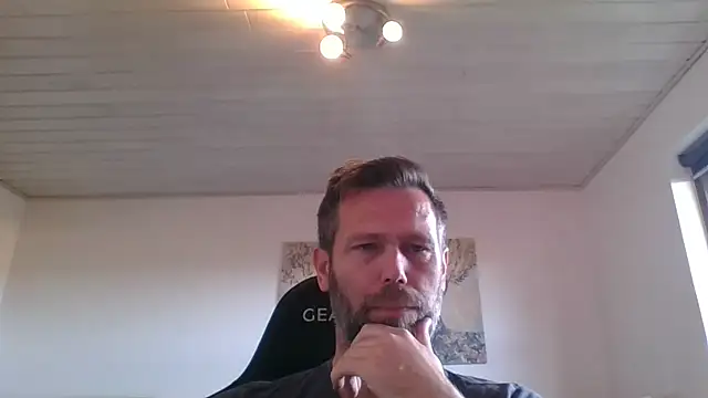 Snapshot of Gotta1 chatting on 10.06.25 Gotta1 online show from 10.06.25