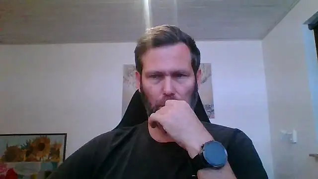 Snapshot of Gotta1 chatting on 11.03.25 Gotta1 online show from 11.03.25