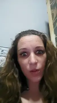 Snapshot of Amira_17 chatting on 01.24.25 Amira 17 online show from 01.24.25