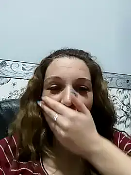 Snapshot of Amira_17 chatting on 01.31.25 Amira 17 online show from 01.31.25
