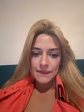 Snapshot of Lolitaxlola chatting on 03.17.25 Lolitaxlola online show from 03.17.25