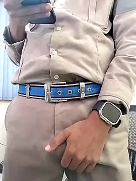 EnriquePersian197 online show from 10.02.25