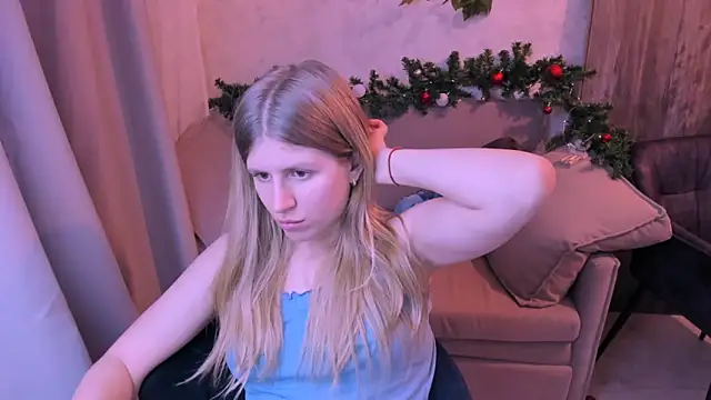 kirraa  online show from 12.14.24