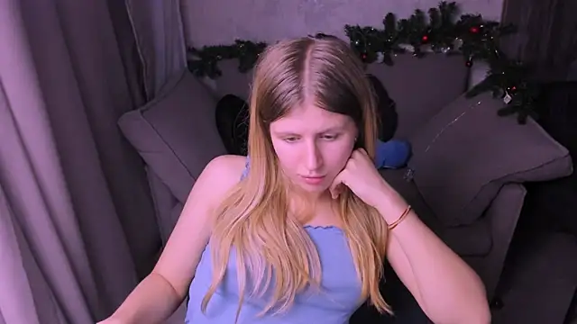 kirraa  online show from 12.16.24