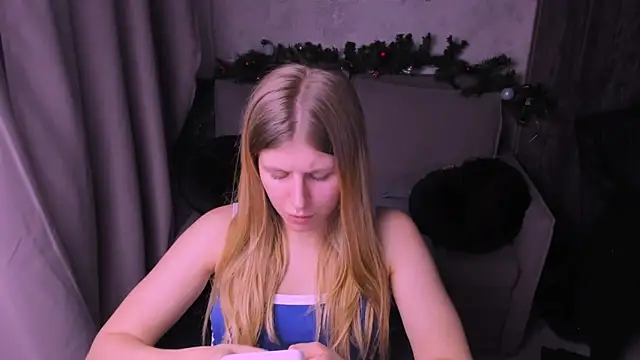 kirraa  online show from 12.19.24