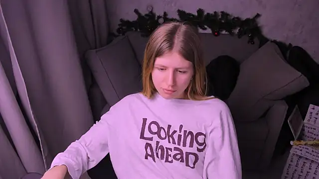 kirraa  online show from 12.21.24