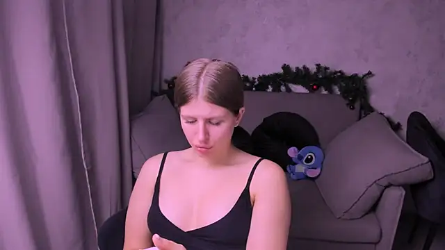 kirraa  online show from 01.03.25