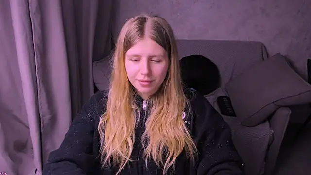 kirraa  online show from 01.18.25