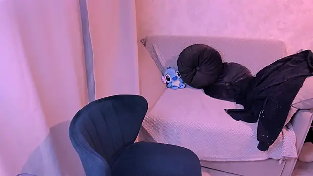 kirraa  online show from 01.23.25