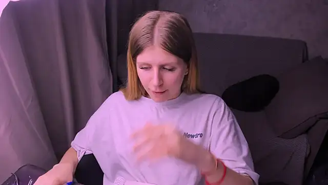 kirraa  online show from 02.02.25