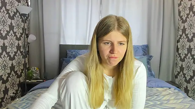 kirraa  online show from 09.20.25