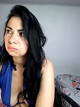 saralunabella online show from 01.31.25