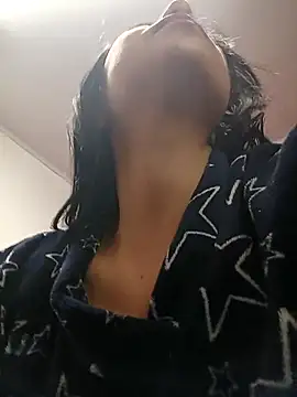 saralunabella online show from 10.04.25