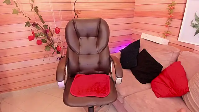 marien thomson  online show from 03.15.25