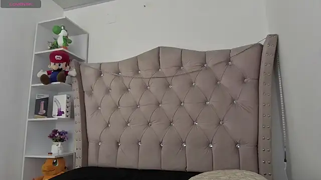 Snapshot of Sweet_Orianaa chatting on 06.14.26 Sweet Orianaa online show from 06.14.26