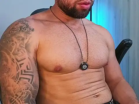 Snapshot of OwenMaximus814 chatting on 07.16.26 OwenMaximus814 online show from 07.16.26