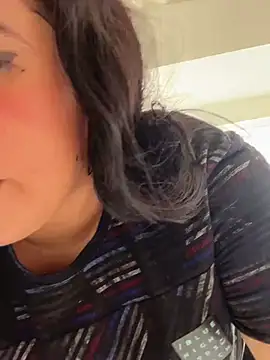 melyescobar online show from 12.25.24