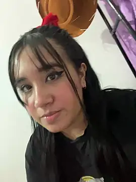 melyescobar online show from 01.15.25