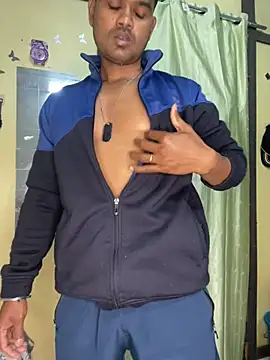 Snapshot of loveboyrp chatting on 02.23.25 loveboyrp online show from 02.23.25