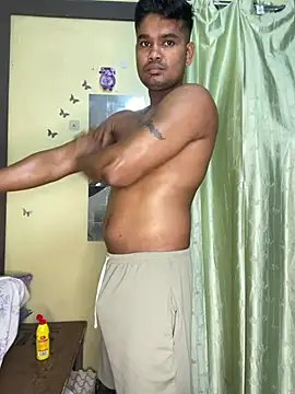 Snapshot of loveboyrp chatting on 03.09.25 loveboyrp online show from 03.09.25