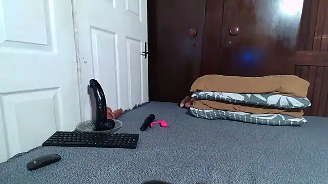 Smoochy  online show from 12.17.25