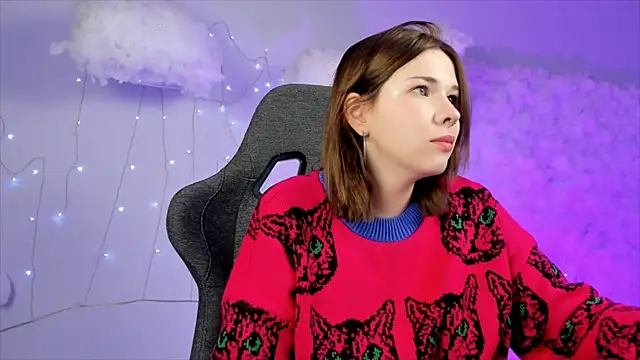 AliceSunday online show from 02.11.25