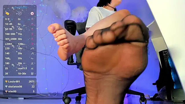 AliceSunday online show from 03.20.25