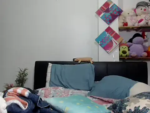 Snapshot of sexy_mary_69 chatting on 03.04.25 sexy mary 69 online show from 03.04.25