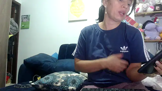 Snapshot of sexy_mary_69 chatting on 09.15.25 sexy mary 69 online show from 09.15.25