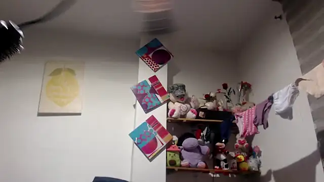 Snapshot of sexy_mary_69 chatting on 10.03.25 sexy mary 69 online show from 10.03.25