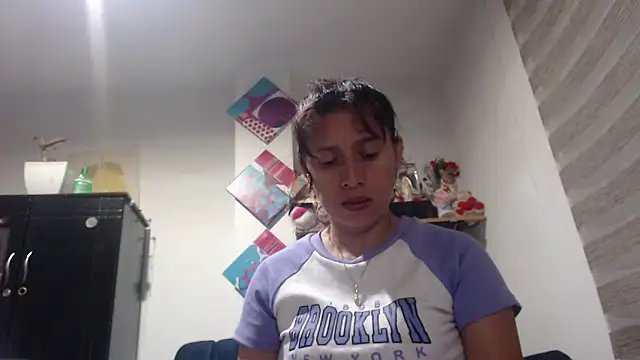 Snapshot of sexy_mary_69 chatting on 10.23.25 sexy mary 69 online show from 10.23.25