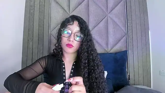 BriaConner  online show from 02.03.25
