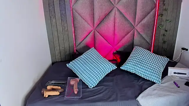 BriaConner  online show from 02.20.26