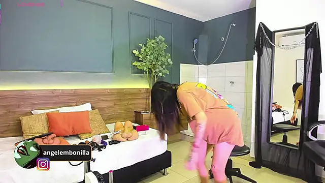 megan morgan01 online show from 02.13.26