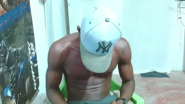 Snapshot of Darick_brown chatting on 04.02.26 Darick brown online show from 04.02.26