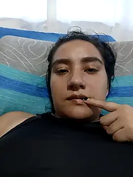 Hellen Alex online show from 10.30.25