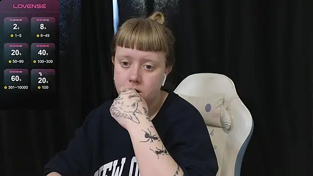 June shy0 online show from 04.17.26