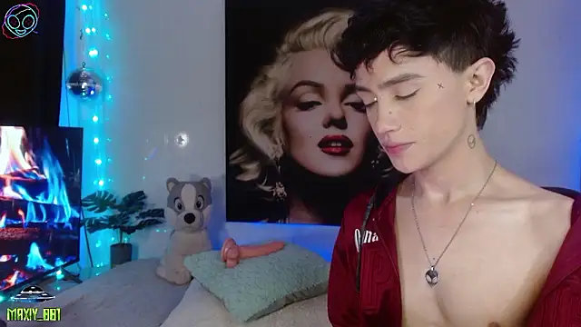 maxiy 001 online show from 01.12.26