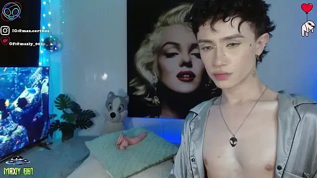 maxiy 001 online show from 03.04.26