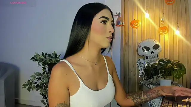 AriRobert  online show from 10.22.25