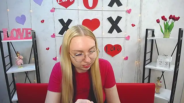 Snapshot of BeatriceFly chatting on 01.23.25 BeatriceFly online show from 01.23.25