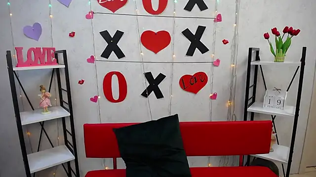 Snapshot of BeatriceFly chatting on 02.22.25 BeatriceFly online show from 02.22.25