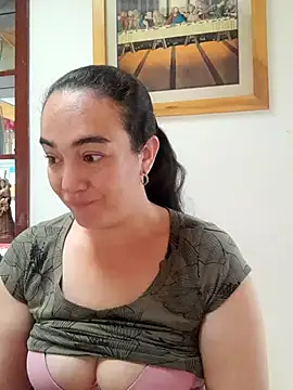 skayhot  online show from 11.15.25