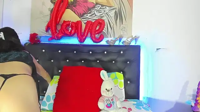 YUKIODAVIS online show from 09.26.25