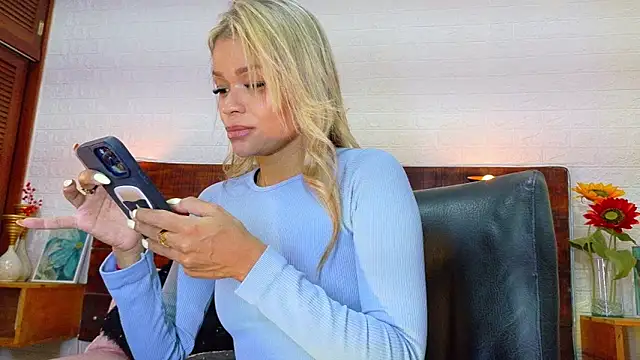 Celeste sanz online show from 09.16.25