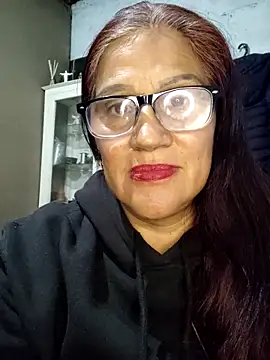 Edged Hot69 online show from 11.14.25