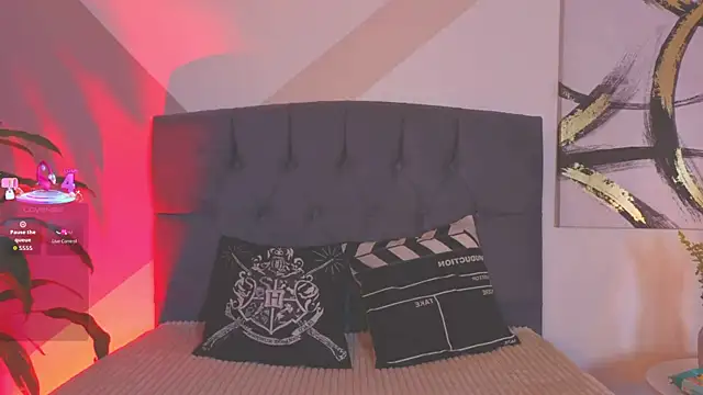 miaablack online show from 11.29.25